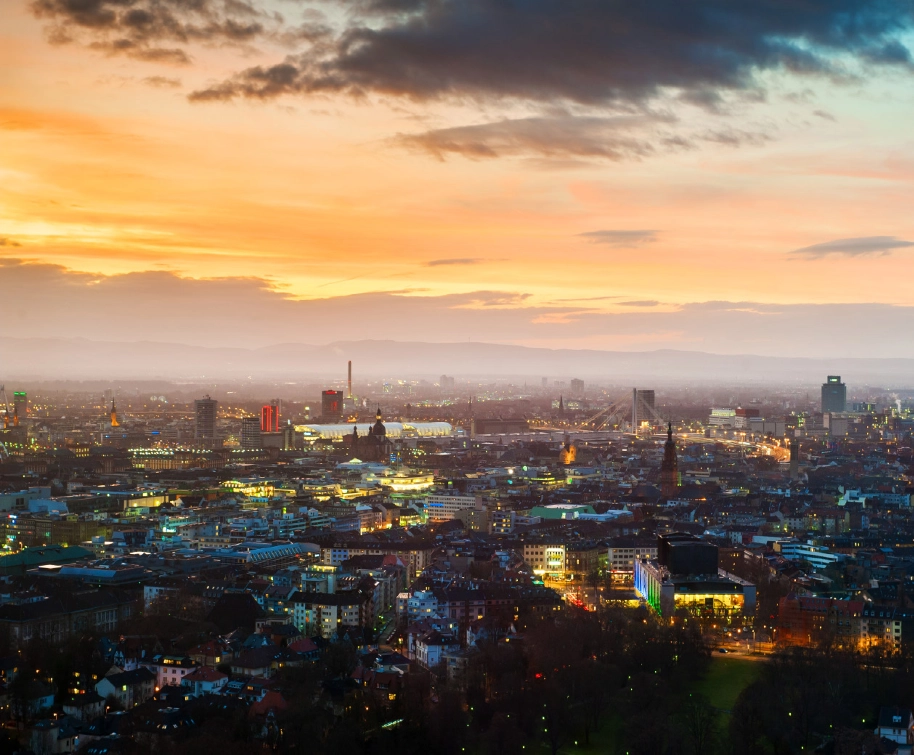 TOP-Anbindung an
Großstädte Mannheim,
Ludwigshafen und
Heidelberg